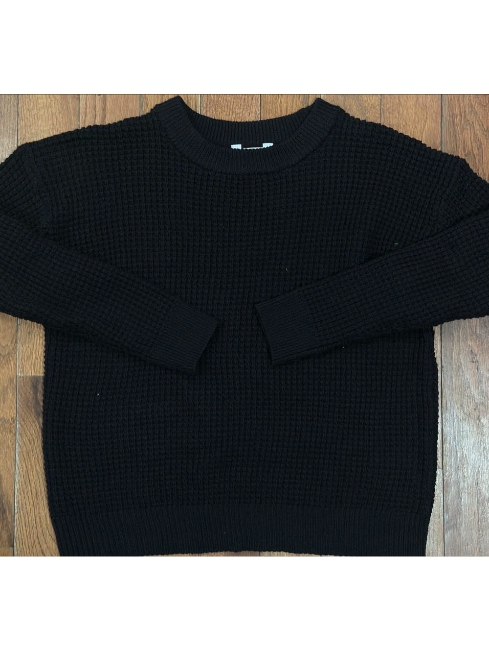 Time and Tru Black Waffle Knit Sweater Size Medium